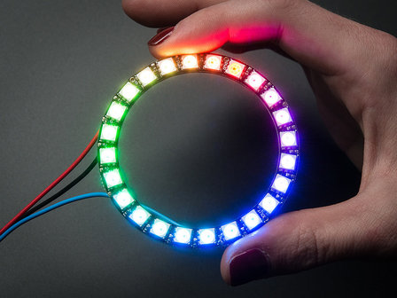 NeoPixel RGB Ring  - 24   van Adafruit 1586