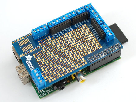 Prototyping Pi Plate Kit/Shield for Raspberry Pi van Adafruit 801