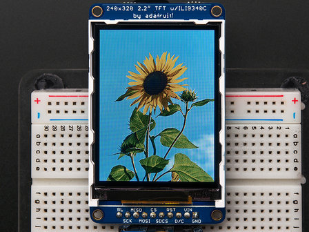 2.2 inch 18-bit color TFT LCD display with microSD card breakout Adafruit 1480