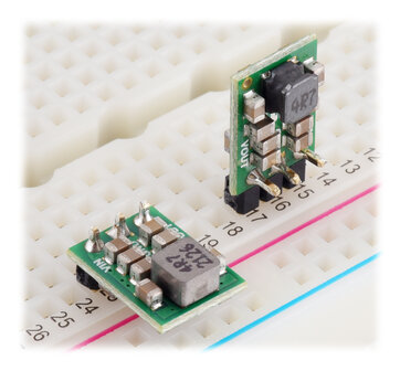 Deze krachtige synchroon schakelende step-up/step-down regelaar produceert op effici&euml;nte wijze 5 V van ingangsspanningen