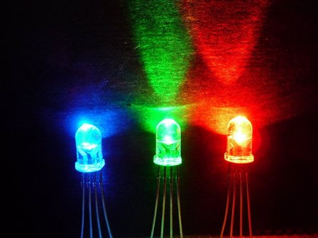 5mm LED RGB diffuus common Cathode