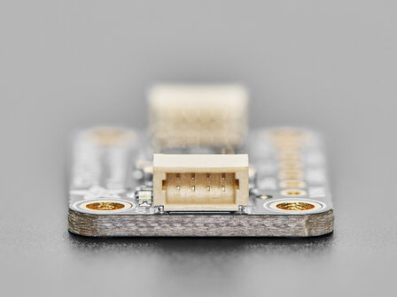 Compacte lensloze IR-aanwezigheids- en bewegingssensor met I&sup2;C-interface, geschikt voor STEMMA QT / Qwiic-kabels.