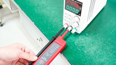 UNI-T UT22B-EU AC/DC Voltage Tester