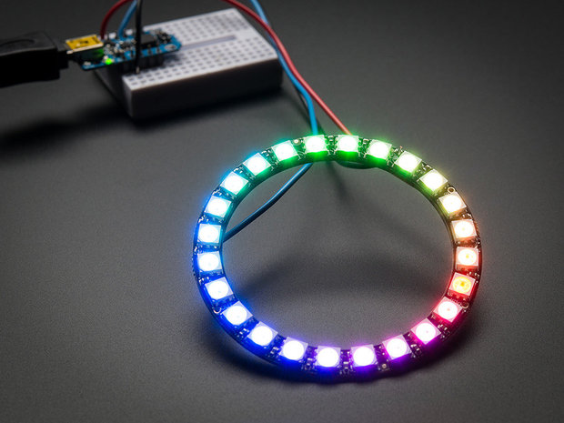 NeoPixel RGB Ring  - 24   van Adafruit 1586