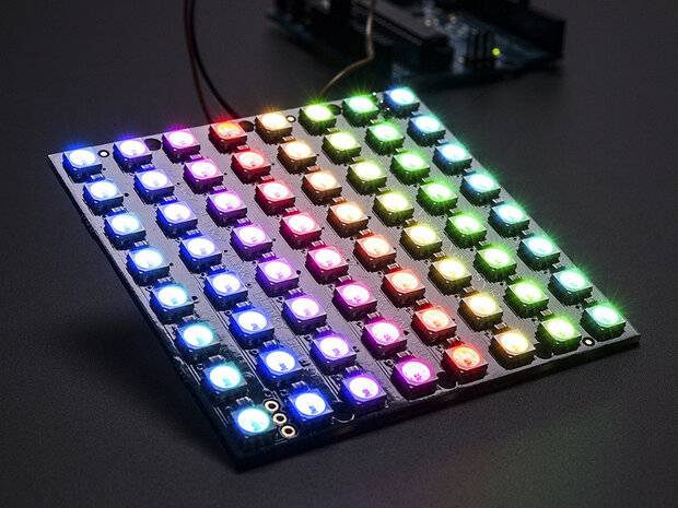 NeoPixel  grid RGB 8x8 Neomatrix    van Adafruit 1487