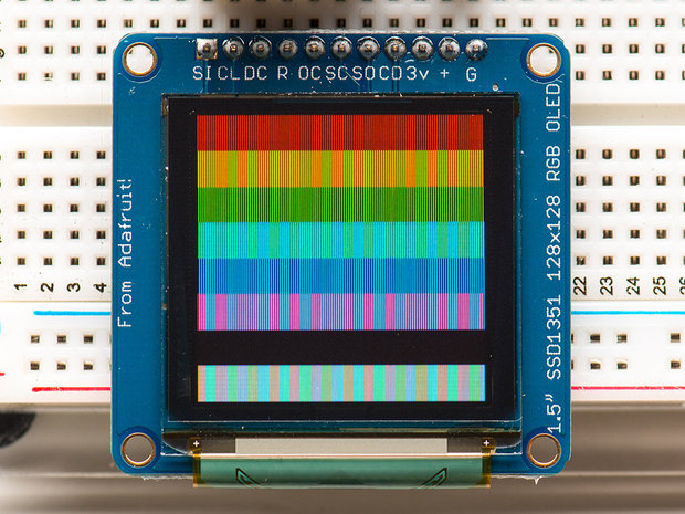 OLED 16-bit Color 1.5 inch met microSD holder van Adafruit 1431