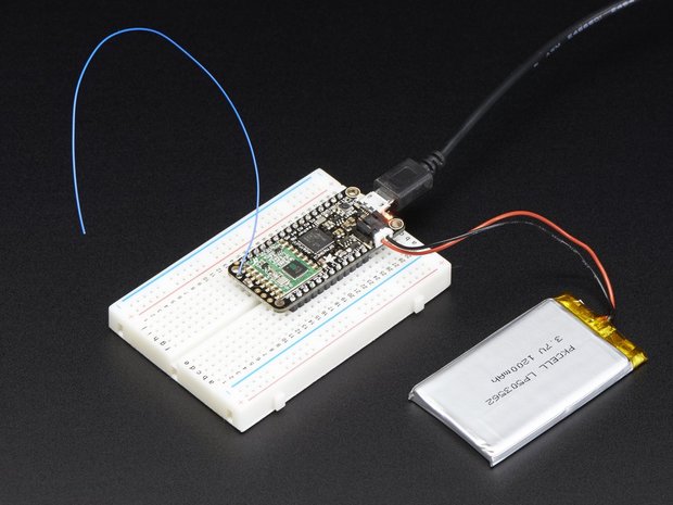 Feather M0 RFM69 Packet Radio - 868 or 915 MHz Adafruit 3176